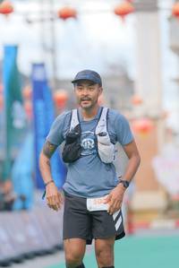 BIB: 5038
                            <button type="button" onclick="openModal(21762934)" class="btn btn-primary btn-sm float-right btn-popup" data-toggle="modal" data-target=".modal-high-quality">
                        <i class="fas fa-shopping-cart"></i> Add to Cart
                    </button>
                                            <button type="button" onclick="isThisMe(21762934, true)" class="btn btn-success btn-sm float-right btn-popup btn-isme hidden" data-toggle="tooltip" data-placement="bottom" title="นี่คือรูปของคุณใช่ไหม คลิกที่นี่เพื่อเอาเข้าอัลบั้ม">
                        <i class="fas fa-plus"></i> Add to album
                    </button>
                    <button type="button" onclick="isThisMe(21762934, false)" class="btn btn-warning btn-sm float-right btn-popup btn-isnotme hidden">
                        <i class="fas fa-ban"></i> Remove from album
                    </button>